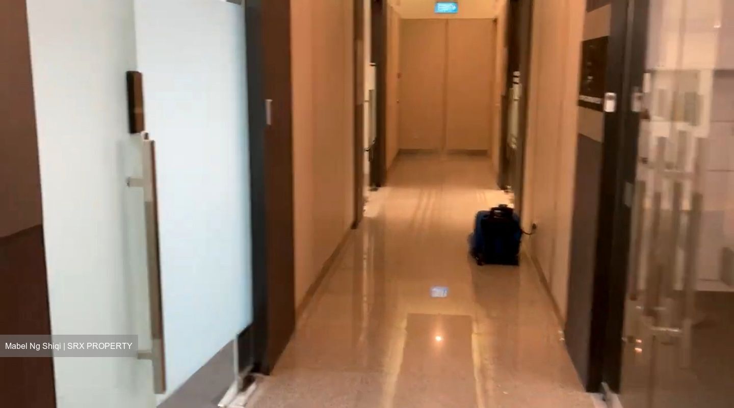Sbf Center (D1), Office #606973551